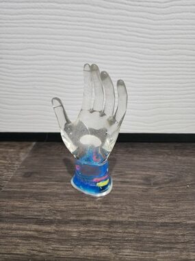 Y2K Claire's glitter water-filled hand ring holder